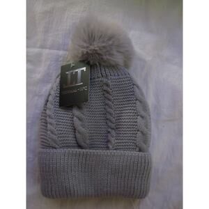 NEW Thermal -20C Winter Knit Hat Beanie Tuk Insulated Grey Gray Adult Pom Pom